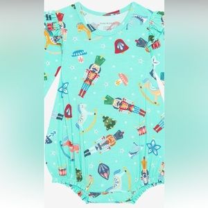 Posh Peanut Fritz's
Ruffled Long Sleeve
Bubble Romper- 3-6 Month
NWT